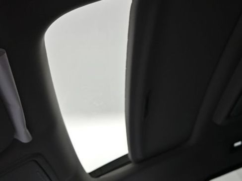 Certified 2024 Honda Odyssey Touring image 18