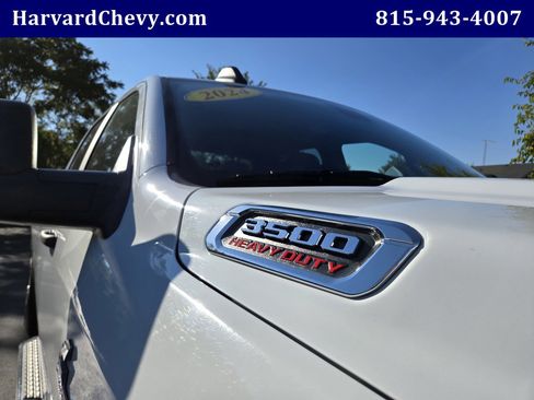 Used 2024 RAM 3500 Big Horn image 40