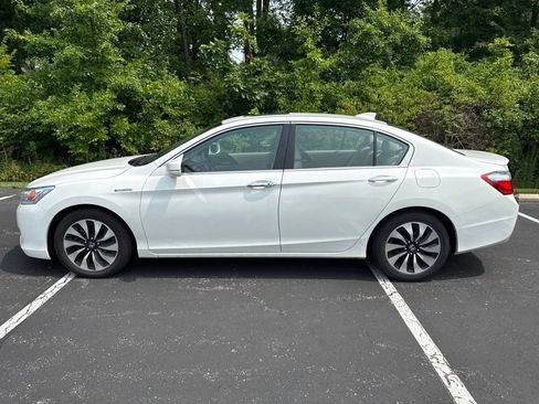 Used 2014 Honda Accord Touring image 6