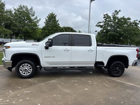 Used 2023 Chevrolet Silverado 2500 LT w/ Convenience Package AWD/4WD image 9