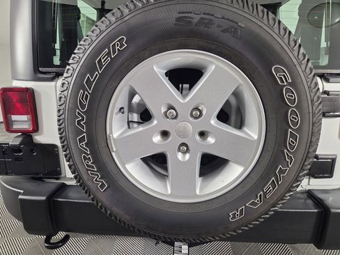 Used 2017 Jeep Wrangler Sport w/ Quick Order Package 24S AWD/4WD image 22