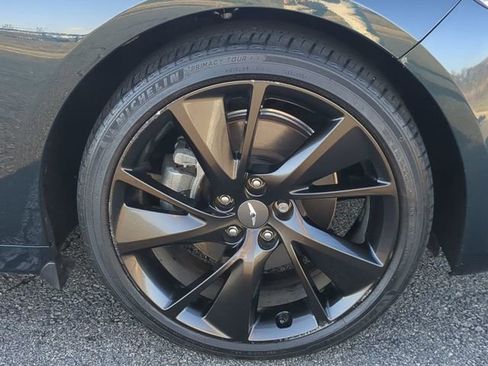 Used 2023 Genesis G70 2.0T w/ Sport Prestige Package image 10