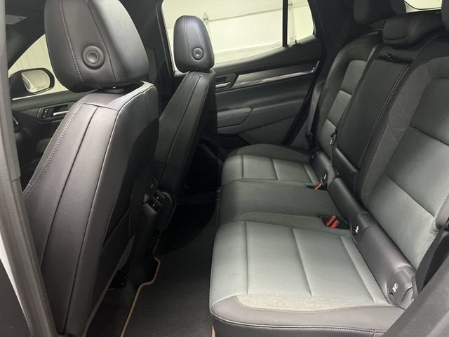 Certified 2026 GMC Terrain AT4 w/ Technology Package II AWD/4WD image 25