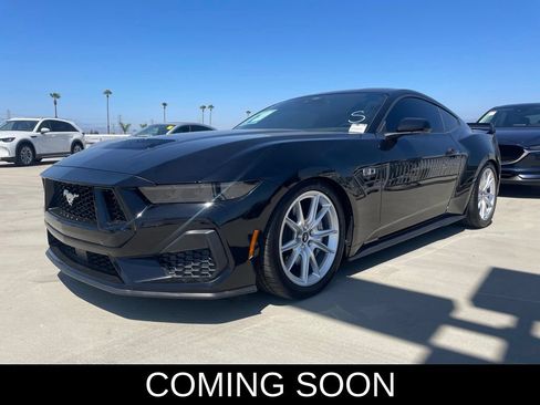 Used 2025 Ford Mustang GT Premium RWD image 5