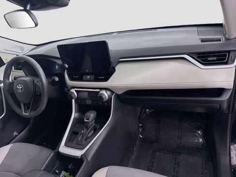 Certified 2025 Toyota RAV4 XLE Premium FWD image 31