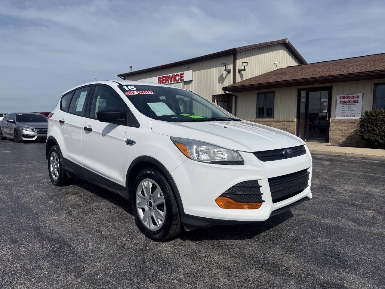 Used 2016 Ford Escape S FWD image 1
