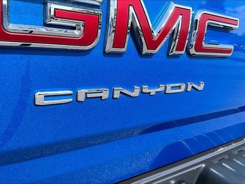 Used 2022 GMC Canyon Elevation image 25