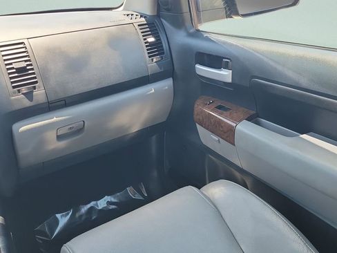 Used 2012 Toyota Tundra Limited w/ Memory Pkg AWD/4WD image 13