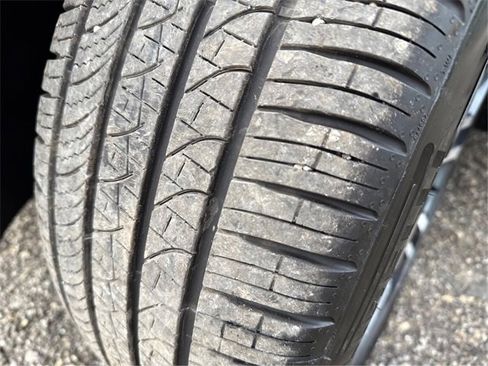 Used 2019 Volkswagen Atlas SEL Premium image 28