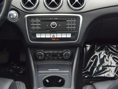 Used 2019 Mercedes-Benz CLA 250 4MATIC image 29
