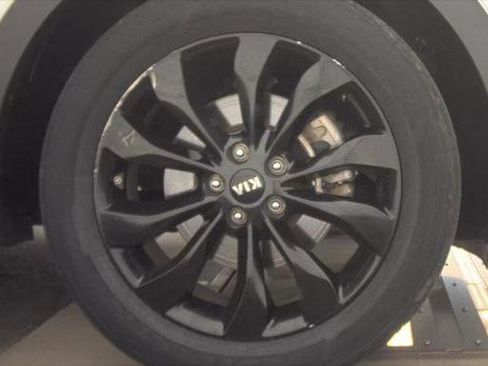 Used 2019 Kia Sorento S AWD/4WD image 12