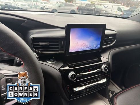 Used 2024 Ford Explorer ST-Line w/ Class IV Trailer Tow Package image 32