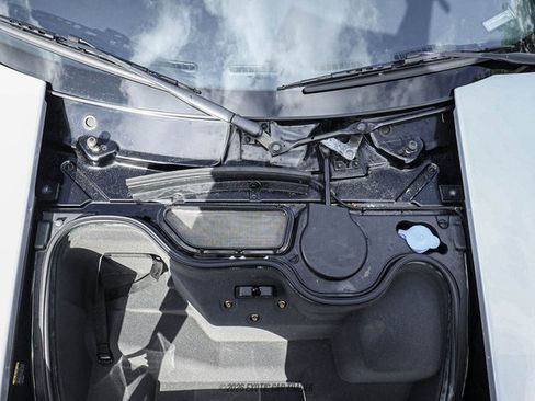 Used 2005 Ford GT RWD image 66