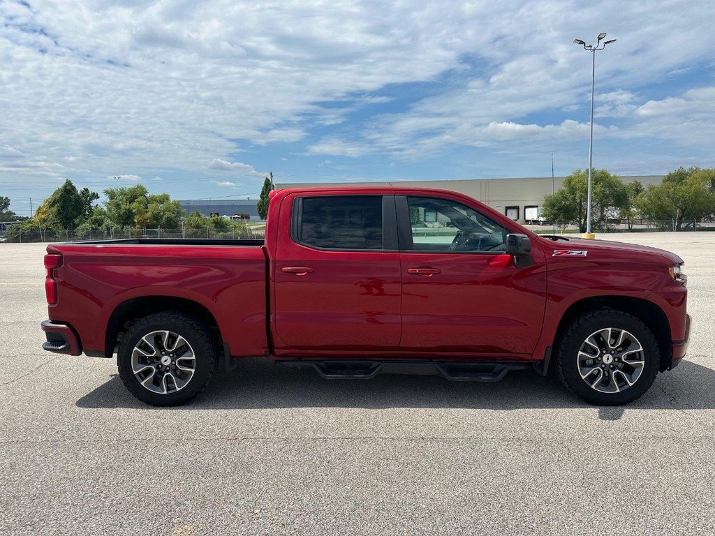 Used 2021 Chevrolet Silverado 1500 RST AWD/4WD image 2
