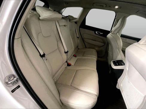Used 2022 Volvo XC60 B5 Inscription w/ Climate Package AWD/4WD image 20