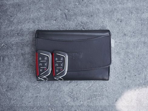 Used 2023 Cadillac Escalade V w/ LPO, ONYX Package image 91