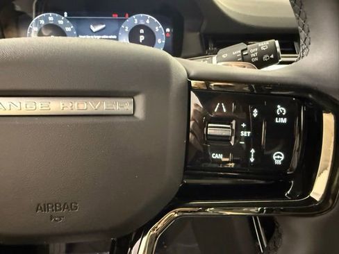 Used 2026 Land Rover Range Rover Evoque S image 19
