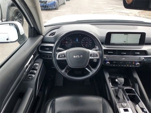 Used 2022 Kia Telluride LX image 27