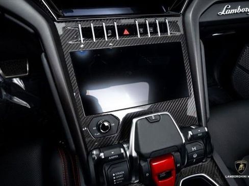 Used 2023 Lamborghini Urus S image 34