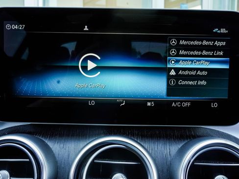 Used 2020 Mercedes-Benz C 300 Sedan image 25