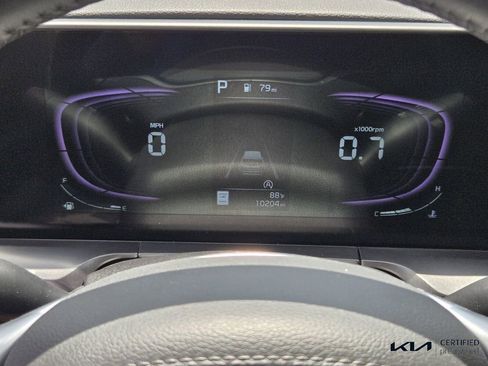 Certified 2025 Kia Telluride LX image 26