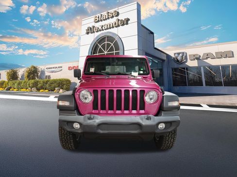 Used 2022 Jeep Wrangler Unlimited Sport AWD/4WD image 9