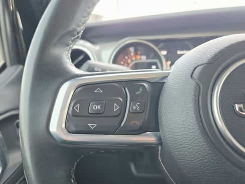Used 2020 Jeep Wrangler Unlimited Sahara AWD/4WD image 26