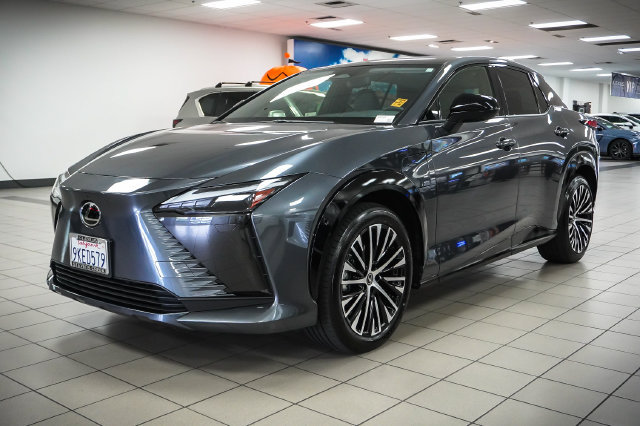 Certified 2023 Lexus RZ 450e Premium w/ Technology Package AWD/4WD image 2