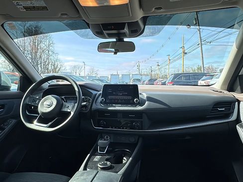 Used 2023 Nissan Rogue SV image 19