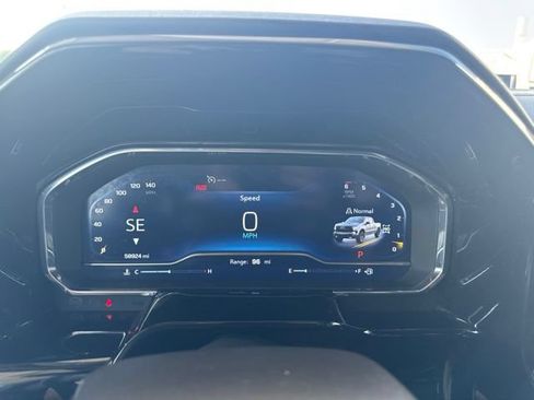 Used 2023 Chevrolet Silverado 1500 LT Trail Boss w/ Convenience Package II AWD/4WD image 18