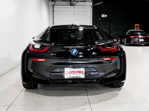 Used 2019 BMW i8 Coupe AWD/4WD image 4