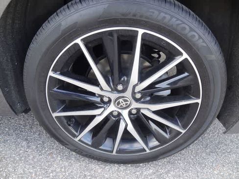 Used 2024 Toyota Camry SE FWD image 33