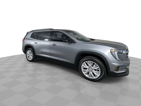 Used 2024 GMC Acadia Elevation w/ Super Cruise Package image 2