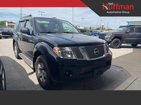 Used 2012 Nissan Pathfinder S w/ Protection Pkg image 2
