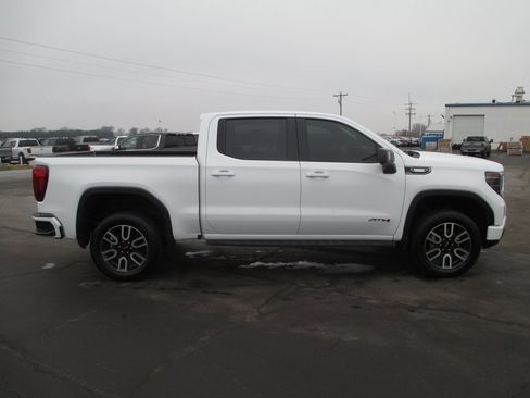 Certified 2025 GMC Sierra 1500 AT4 w/ AT4 Premium Package image 4