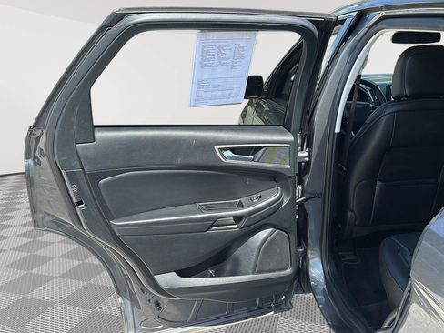 Used 2024 Ford Edge SEL AWD/4WD image 16