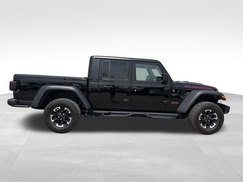 Used 2025 Jeep Gladiator Rubicon w/ Convenience Group AWD/4WD image 6