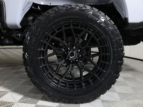 Used 2026 Ford F250 Lariat w/ Tremor Off-Road Package image 49