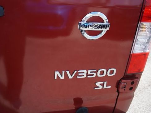 Used 2017 Nissan NV 3500 SL RWD image 21