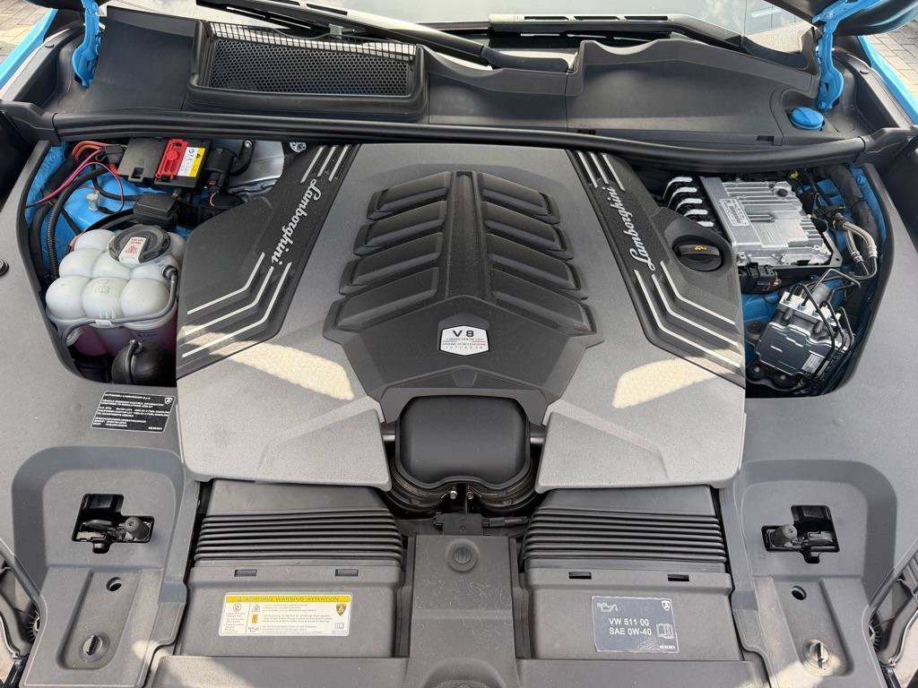 Used 2022 Lamborghini Urus AWD/4WD image 37