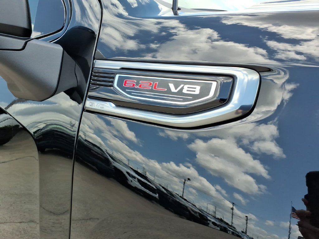 New 2026 GMC Sierra 1500 AT4 w/ AT4 Premium Package AWD/4WD image 10