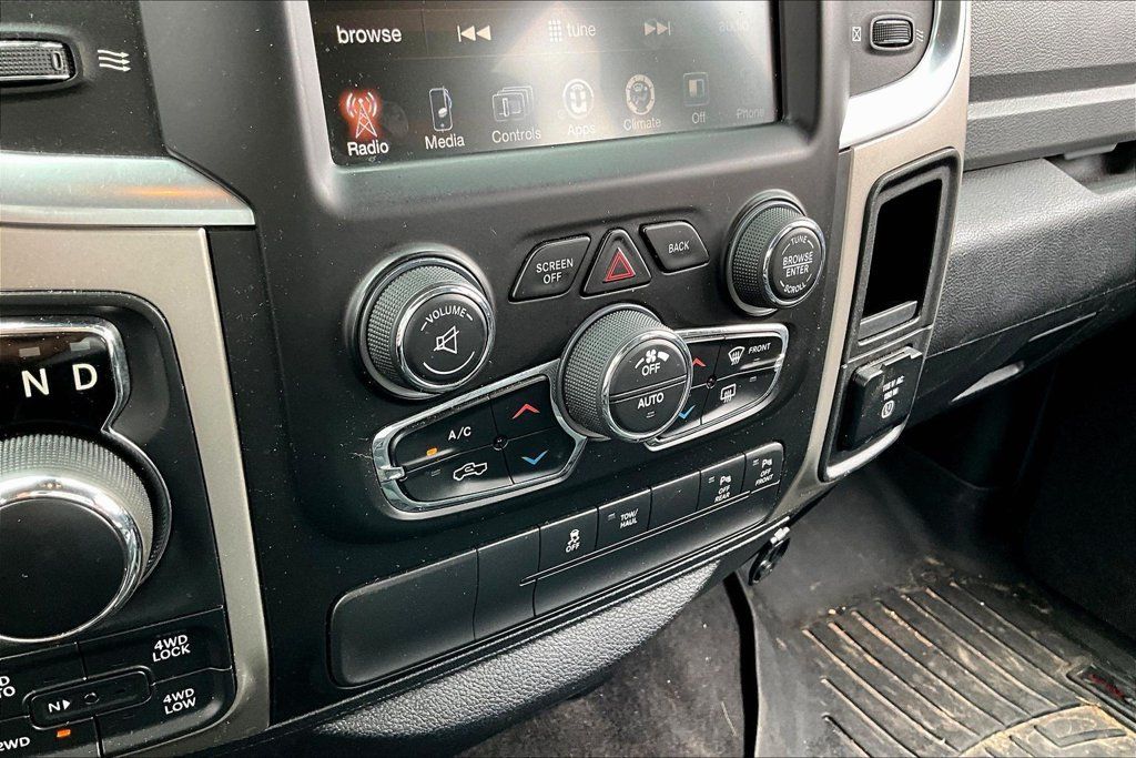 Used 2017 RAM 1500 Big Horn AWD/4WD image 16