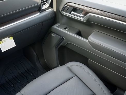 New 2026 GMC Sierra 1500 SLT RWD image 25