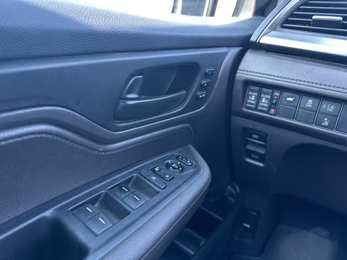 Used 2018 Honda Odyssey EX-L image 29