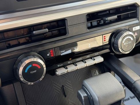 Used 2025 Toyota Tacoma SR5 image 28