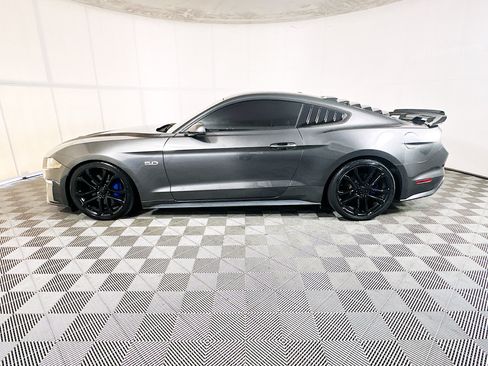 Used 2018 Ford Mustang GT Premium RWD image 6