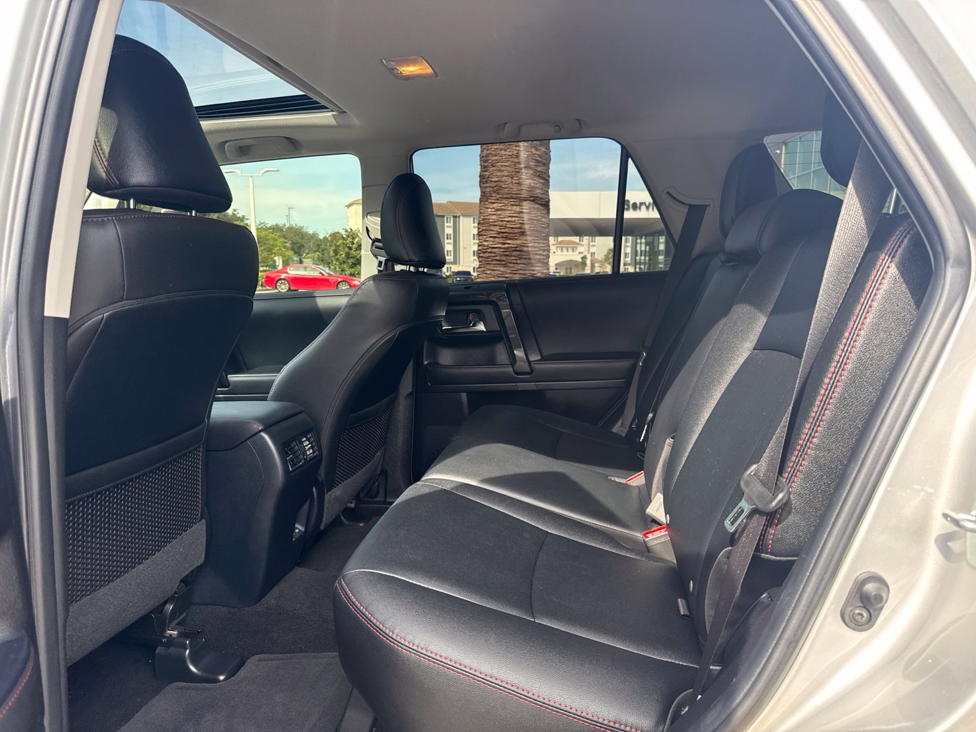 Used 2024 Toyota 4Runner TRD Off-Road Premium w/ Off Road Premium Plus Package AWD/4WD image 4