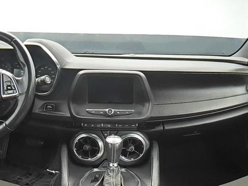 Used 2020 Chevrolet Camaro LT RWD image 19