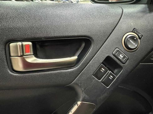 Used 2015 Hyundai Genesis 3.8 image 25