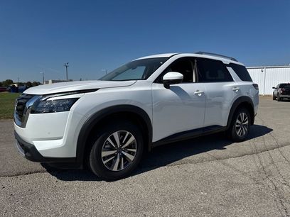 New 2025 Nissan Pathfinder SL